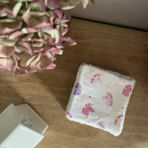 Lingettes pour enfant avec motif de licornes
