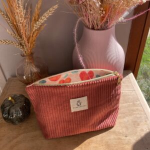 pochette zippée en velours côtelé bordeaux