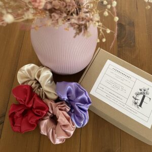 Coffret de trois chouchous en satin