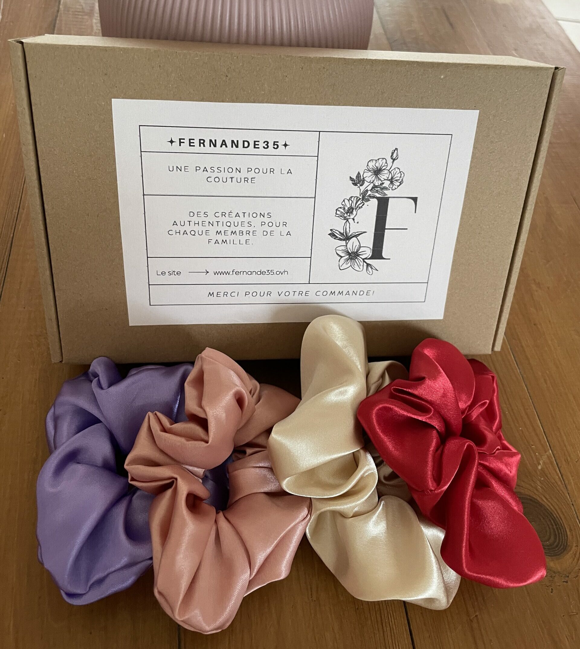 Coffret de trois chouchous en satin